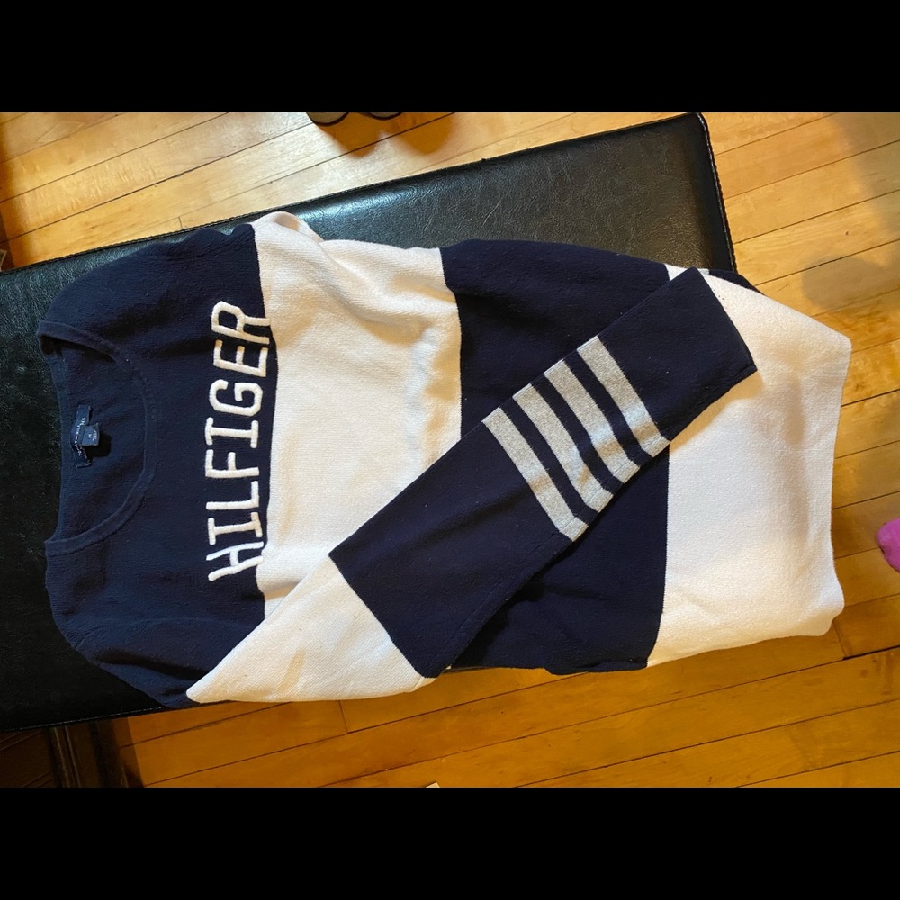 Tommy Hilfiger sweater